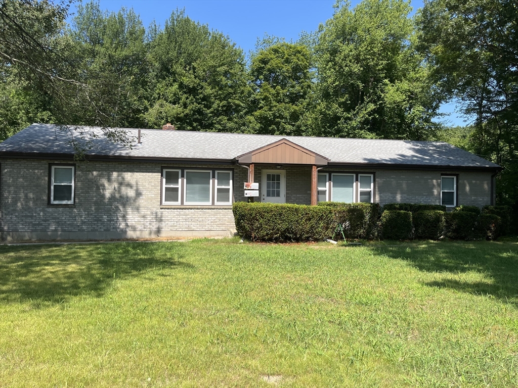 26 Washington St, Plainville, Massachusetts, 2 Bedrooms Bedrooms, 4 Rooms Rooms,1 BathroomBathrooms,Residential Lease,For Rent,Washington St,73411082