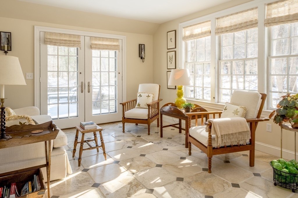 58 Abbot St, Andover, Massachusetts, 5 Bedrooms Bedrooms, 9 Rooms Rooms,4.5 BathroomsBathrooms,Residential,For Sale,Abbot St,73333085