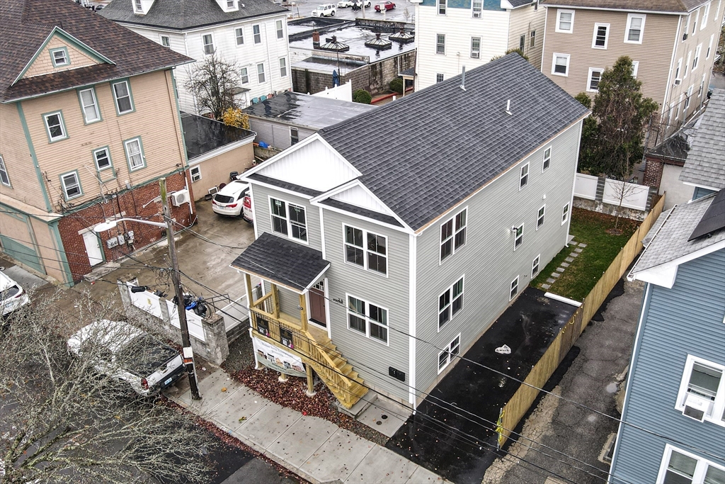 29 Dunford St, Providence, Rhode Island, 6 Bedrooms Bedrooms, 14 Rooms Rooms,4 BathroomsBathrooms,Residential Income,For Sale,Dunford St,73459043