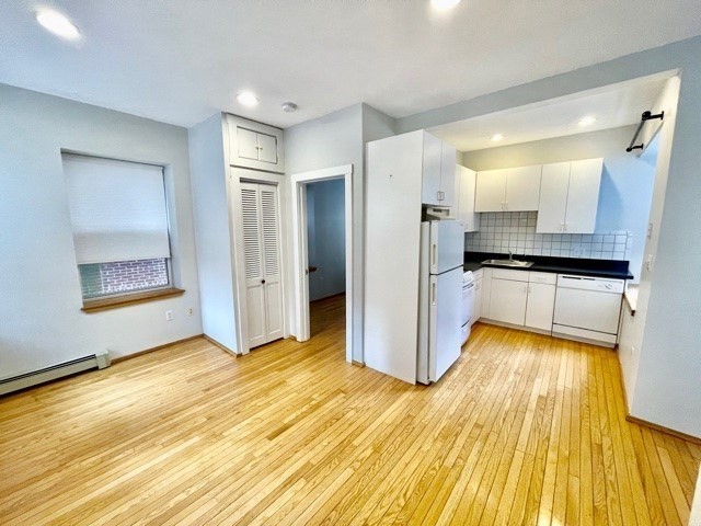 15 Thacher Court, Boston, Massachusetts, 1 Bedroom Bedrooms, 4 Rooms Rooms,1 BathroomBathrooms,Residential Lease,For Rent,Thacher Court,73459396