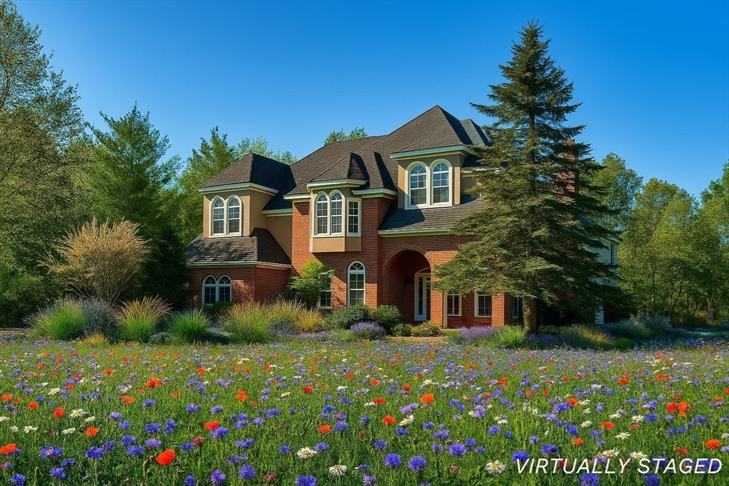 1 Pheasant Way, Pittsfield, Massachusetts, 4 Bedrooms Bedrooms, 10 Rooms Rooms,3.5 BathroomsBathrooms,Residential,For Sale,Pheasant Way,73334129