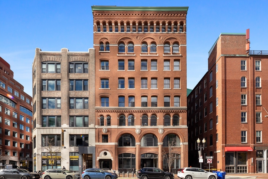 717 Atlantic Ave., Boston, Massachusetts, ,Commercial Sale,For Sale,Atlantic Ave.,73459412