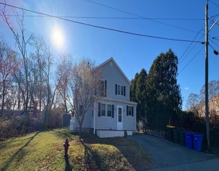 951 Dickinson St, Fall River, Massachusetts, 3 Bedrooms Bedrooms, 7 Rooms Rooms,1.5 BathroomsBathrooms,Residential,For Sale,Dickinson St,73458599