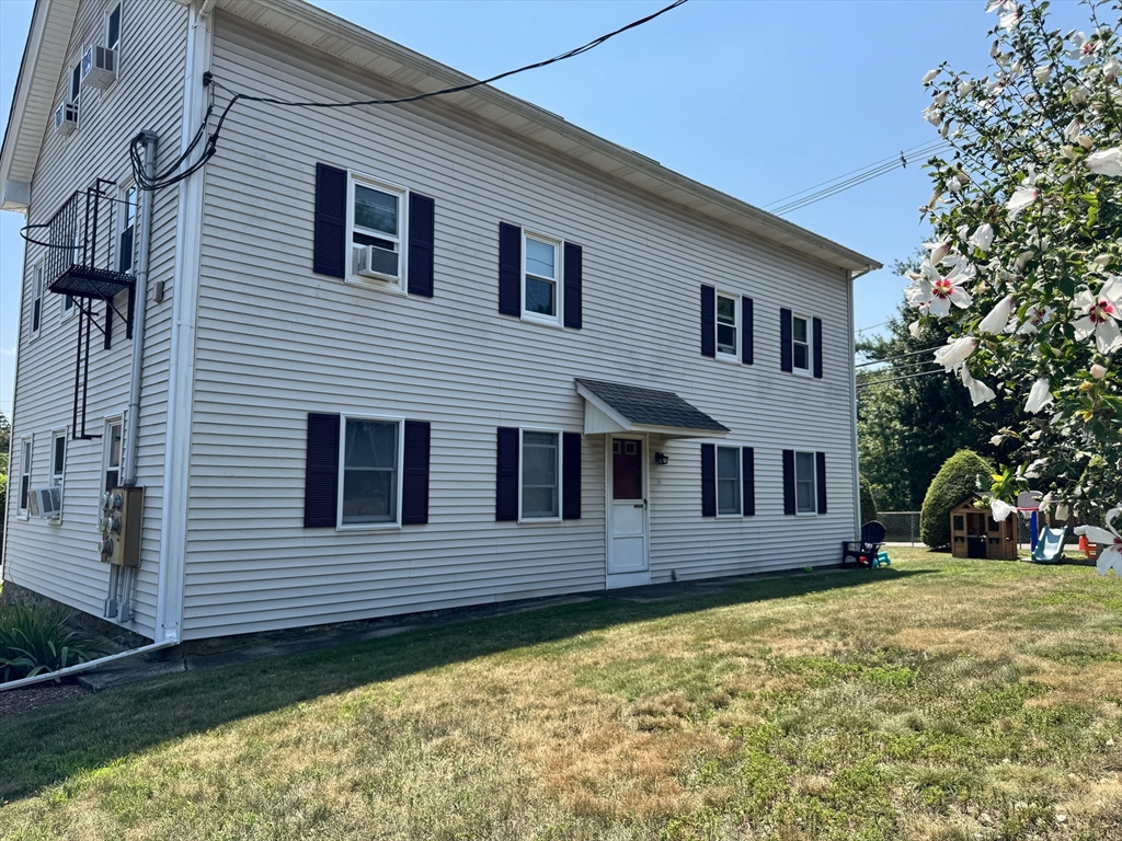 156 Barrows St, Norton, Massachusetts, 2 Bedrooms Bedrooms, 4 Rooms Rooms,2 BathroomsBathrooms,Residential Lease,For Rent,Barrows St,73413725