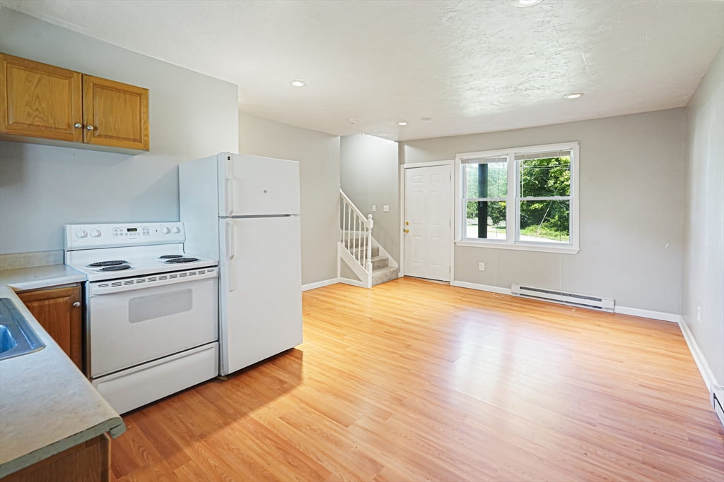 44 Howarth Road, Oxford, Massachusetts, 2 Bedrooms Bedrooms, 6 Rooms Rooms,1.5 BathroomsBathrooms,Residential Lease,For Rent,Howarth Road,73407306