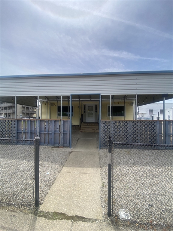 32 Main St, Webster, Massachusetts, ,Commercial Lease,For Rent,Main St,73383041