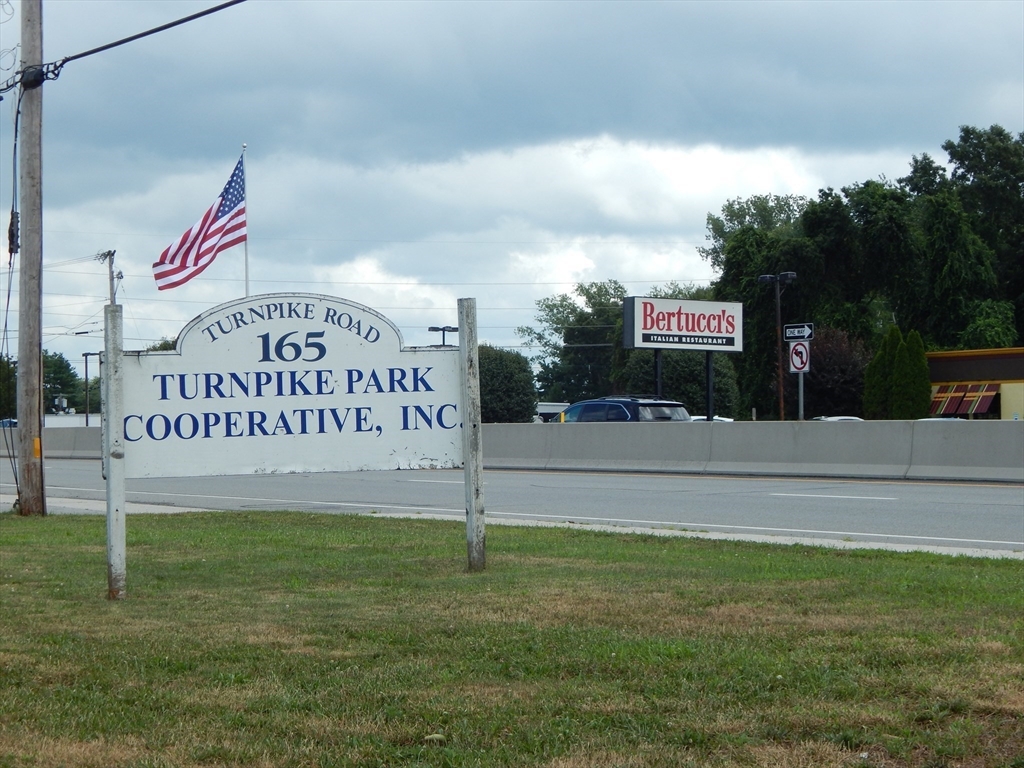 165 Turnpike Road, Westborough, Massachusetts, 1 Bedroom Bedrooms, 3 Rooms Rooms,1 BathroomBathrooms,Residential,For Sale,Turnpike Road,73273199