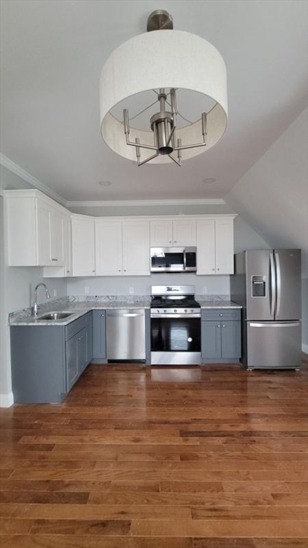 761 Highland Ave, Fall River, Massachusetts, 1 Bedroom Bedrooms, 3 Rooms Rooms,1 BathroomBathrooms,Residential Lease,For Rent,Highland Ave,73459491