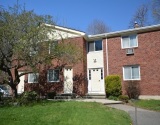 24 Concord, Canton, Massachusetts, 2 Bedrooms Bedrooms, 4 Rooms Rooms,1 BathroomBathrooms,Residential Lease,For Rent,Concord,73459493