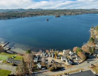 144 Lake St, Laconia, New Hampshire, 2 Bedrooms Bedrooms, 5 Rooms Rooms,2 BathroomsBathrooms,Residential,For Sale,Lake St,73459181