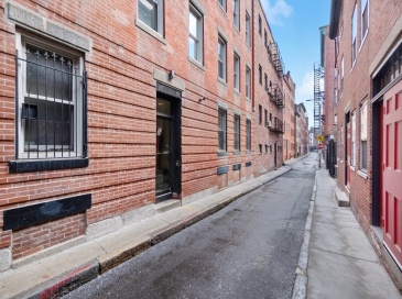 47 Tileston Street, Boston, Massachusetts, 1 Bedroom Bedrooms, 3 Rooms Rooms,1 BathroomBathrooms,Residential Lease,For Rent,Tileston Street,73459554