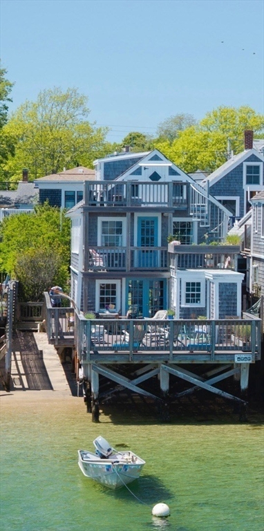 109 Commercial Street, Provincetown, Massachusetts, 4 Bedrooms Bedrooms, 7 Rooms Rooms,1.5 BathroomsBathrooms,Residential,For Sale,Commercial Street,73345819