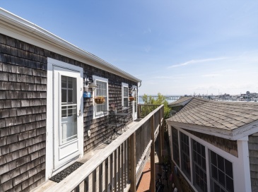 355 Commercial St, Provincetown, Massachusetts, 1 Room Rooms,1 BathroomBathrooms,Residential,For Sale,Commercial St,73338251