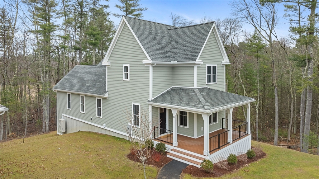 15 Kay's Walk, Carlisle, Massachusetts, 3 Bedrooms Bedrooms, 8 Rooms Rooms,2.5 BathroomsBathrooms,Residential,For Sale,Kay's Walk,73334597