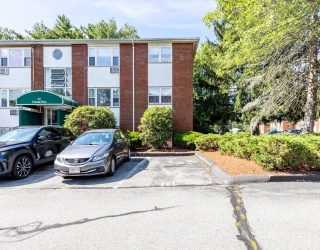 2 Colonial Dr., Andover, Massachusetts, 2 Bedrooms Bedrooms, 4 Rooms Rooms,1 BathroomBathrooms,Residential Lease,For Rent,Colonial Dr.,73410133