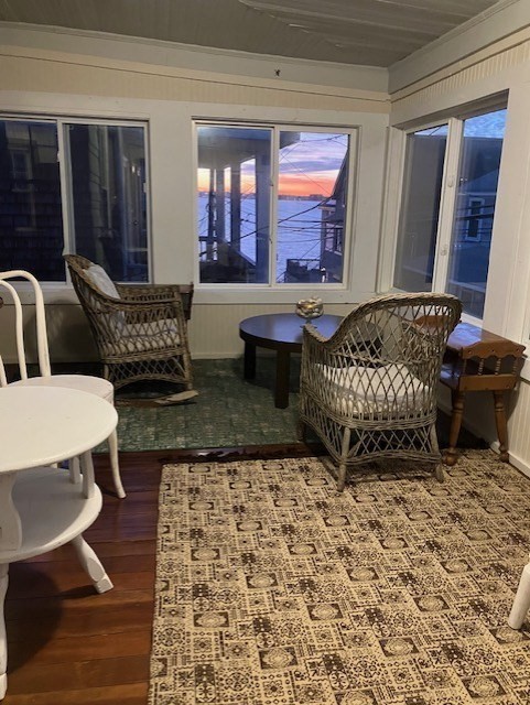 34 Maple Ave, Nahant, Massachusetts, 1 Bedroom Bedrooms, 4 Rooms Rooms,1 BathroomBathrooms,Residential Lease,For Rent,Maple Ave,73459641