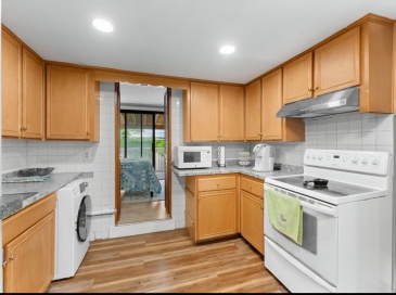 44 Woodlawn Ave, Everett, Massachusetts, 3 Bedrooms Bedrooms, 6 Rooms Rooms,1 BathroomBathrooms,Residential Lease,For Rent,Woodlawn Ave,73459668