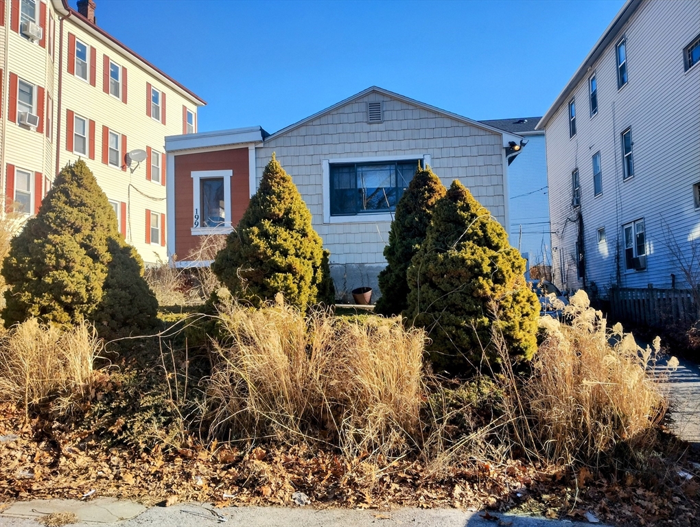 199 Vernon, Worcester, Massachusetts, 2 Bedrooms Bedrooms, 4 Rooms Rooms,2 BathroomsBathrooms,Residential,For Sale,Vernon,73350139