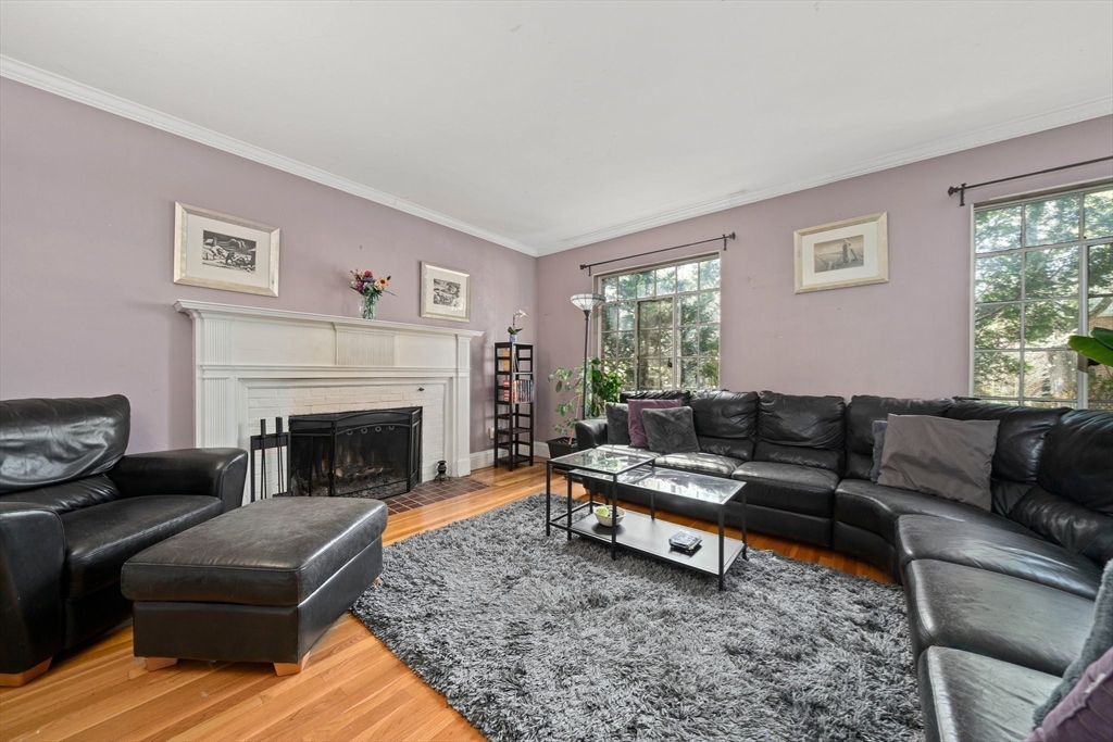 56 West Boulevard Rd, Newton, Massachusetts, 3 Bedrooms Bedrooms, 8 Rooms Rooms,2.5 BathroomsBathrooms,Residential,For Sale,West Boulevard Rd,73353189