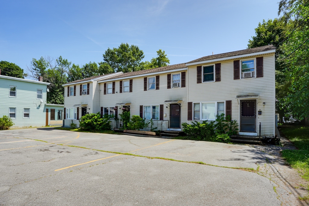 25 Sutherland St, Lowell, Massachusetts, 8 Bedrooms Bedrooms, 20 Rooms Rooms,6 BathroomsBathrooms,Residential Income,For Sale,Sutherland St,73394823