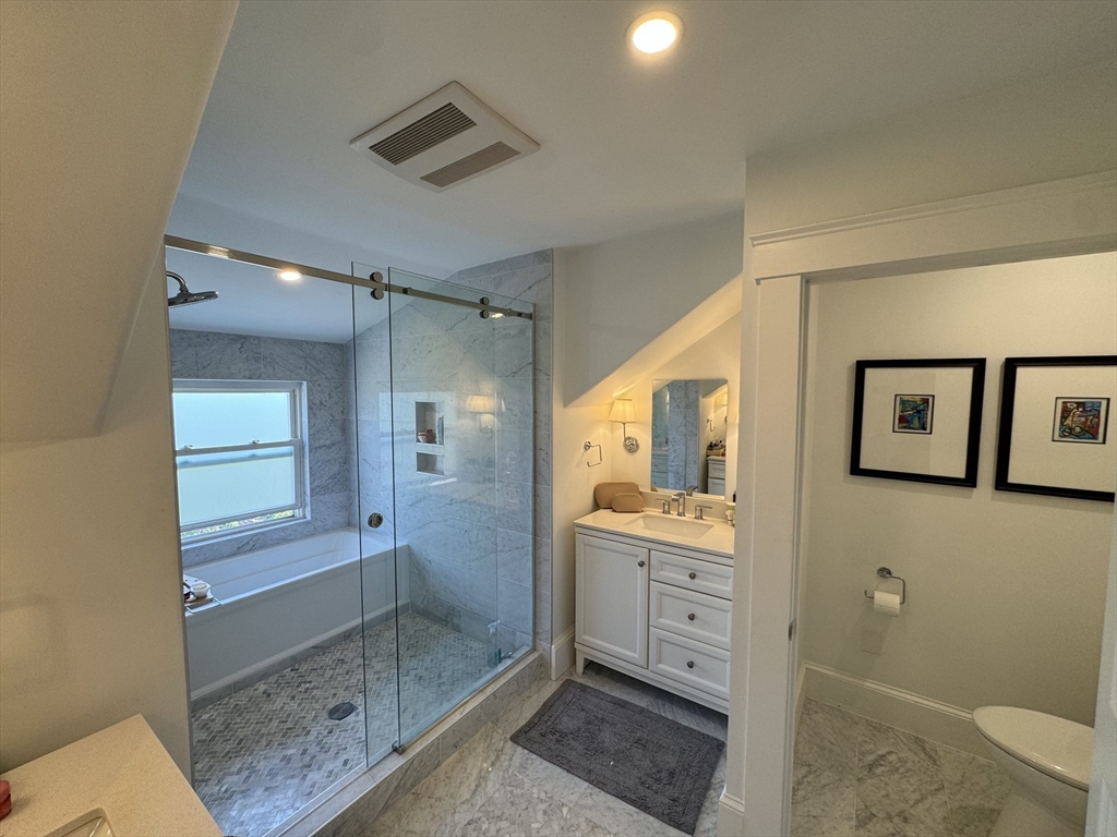 32 Atherton Rd, Brookline, Massachusetts, 3 Bedrooms Bedrooms, 6 Rooms Rooms,2.5 BathroomsBathrooms,Residential Lease,For Rent,Atherton Rd,73458005