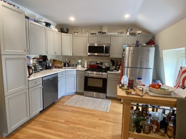 198-200 Clifton Street, Malden, Massachusetts, 3 Bedrooms Bedrooms, 5 Rooms Rooms,1 BathroomBathrooms,Residential Lease,For Rent,Clifton Street,73445348