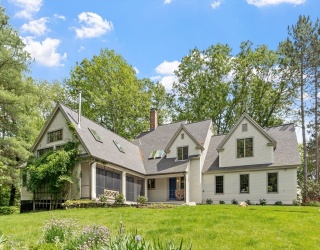 429 School St, Carlisle, Massachusetts, 4 Bedrooms Bedrooms, 12 Rooms Rooms,3.5 BathroomsBathrooms,Residential,For Sale,School St,73412491