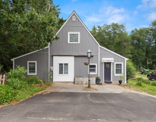 146 Eastern Ave, Essex, Massachusetts, 2 Bedrooms Bedrooms, 5 Rooms Rooms,1.5 BathroomsBathrooms,Residential,For Sale,Eastern Ave,73397655