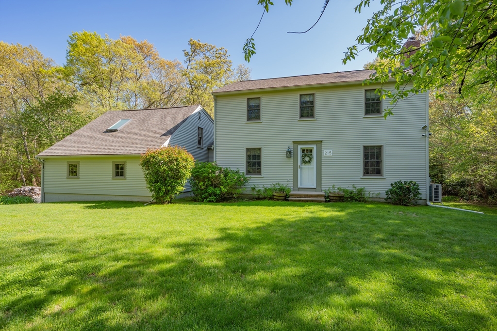 215 Church St, Barnstable, Massachusetts, 4 Bedrooms Bedrooms, 8 Rooms Rooms,2.5 BathroomsBathrooms,Residential,For Sale,Church St,73377340