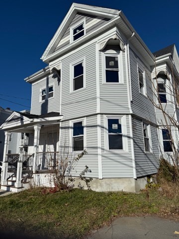 863 N Main St, Brockton, Massachusetts, 8 Bedrooms Bedrooms, 13 Rooms Rooms,3 BathroomsBathrooms,Residential Income,For Sale,N Main St,73459356