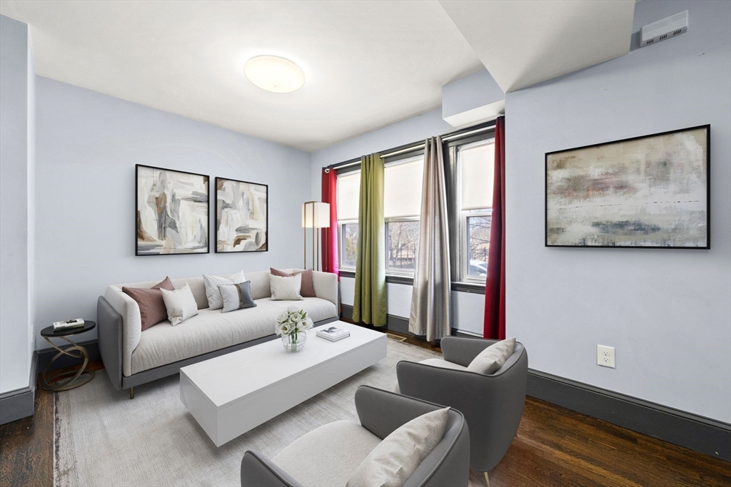 951 Adams Street, Boston, Massachusetts, 3 Bedrooms Bedrooms, 6 Rooms Rooms,2 BathroomsBathrooms,Residential,For Sale,Adams Street,73345792