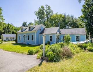 8 Smith St, Townsend, Massachusetts, 3 Bedrooms Bedrooms, 6 Rooms Rooms,1 BathroomBathrooms,Residential,For Sale,Smith St,73394982