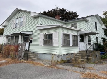 109 Sylvester St, Lawrence, Massachusetts, 3 Bedrooms Bedrooms, 6 Rooms Rooms,1 BathroomBathrooms,Residential,For Sale,Sylvester St,73299938