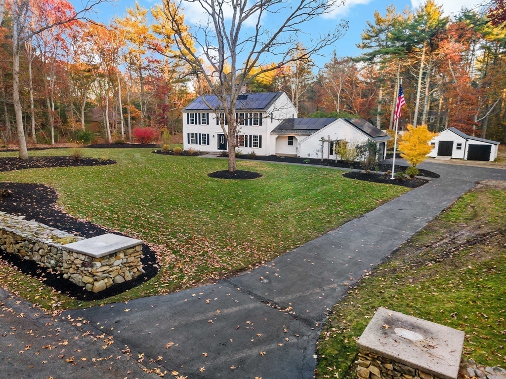 15 Hickory Ridge Rd, Rehoboth, Massachusetts, 4 Bedrooms Bedrooms, 7 Rooms Rooms,3 BathroomsBathrooms,Residential,For Sale,Hickory Ridge Rd,73451877