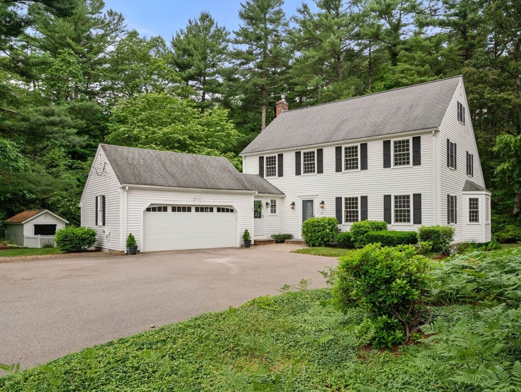 23 Lafayette Dr, Walpole, Massachusetts, 4 Bedrooms Bedrooms, 7 Rooms Rooms,2.5 BathroomsBathrooms,Residential,For Sale,Lafayette Dr,73393167