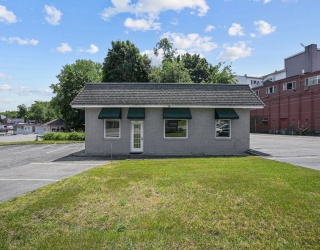 235 Taunton Ave, Seekonk, Massachusetts, ,Commercial Sale,For Sale,Taunton Ave,73323575