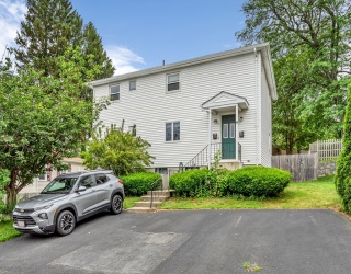 4 Claffey, Worcester, Massachusetts, 4 Bedrooms Bedrooms, 9 Rooms Rooms,2 BathroomsBathrooms,Residential Income,For Sale,Claffey,73405083