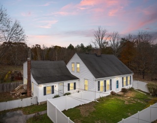 333 Groveland St, Abington, Massachusetts, 9 Bedrooms Bedrooms, 15 Rooms Rooms,4 BathroomsBathrooms,Residential Income,For Sale,Groveland St,73453289