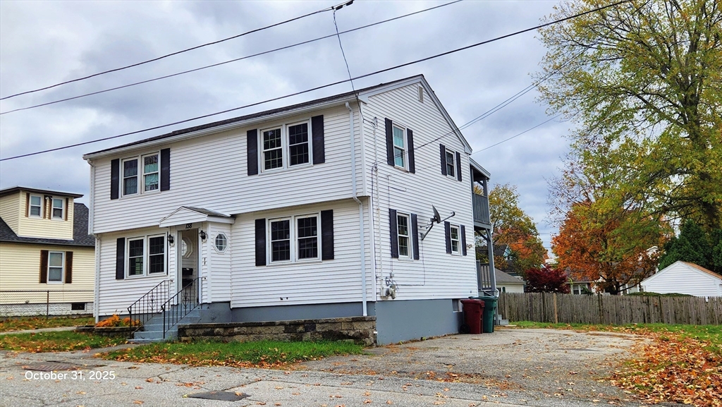 138 W Forest St, Lowell, Massachusetts, 4 Bedrooms Bedrooms, 8 Rooms Rooms,2 BathroomsBathrooms,Residential Income,For Sale,W Forest St,73452292