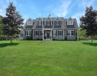 27 Watcha Path, Edgartown, Massachusetts, 4 Bedrooms Bedrooms, 8 Rooms Rooms,3.5 BathroomsBathrooms,Residential,For Sale,Watcha Path,73396688