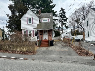 2 Water St, Stoughton, Massachusetts, 3 Bedrooms Bedrooms, 6 Rooms Rooms,1.5 BathroomsBathrooms,Residential,For Sale,Water St,73359660