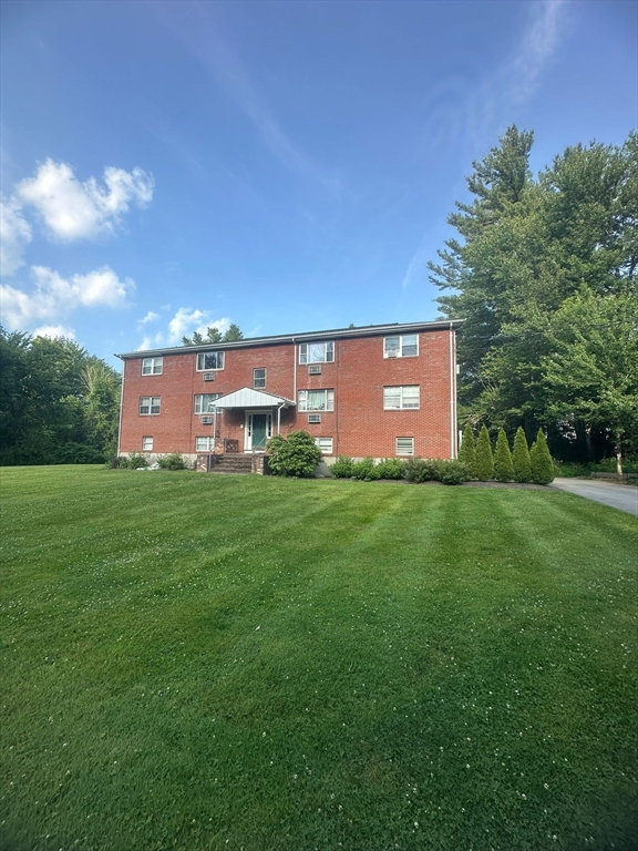 26 Burnap Rd, Holliston, Massachusetts, 2 Bedrooms Bedrooms, 4 Rooms Rooms,1.5 BathroomsBathrooms,Residential Lease,For Rent,Burnap Rd,73403388