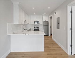 186 Bedford St, Lexington, Massachusetts, 1 Bedroom Bedrooms, 2 Rooms Rooms,1 BathroomBathrooms,Residential Lease,For Rent,Bedford St,73459834