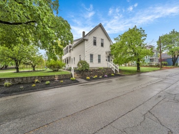 21 Smith St, Fitchburg, Massachusetts, 5 Bedrooms Bedrooms, 9 Rooms Rooms,2 BathroomsBathrooms,Residential Income,For Sale,Smith St,73375147