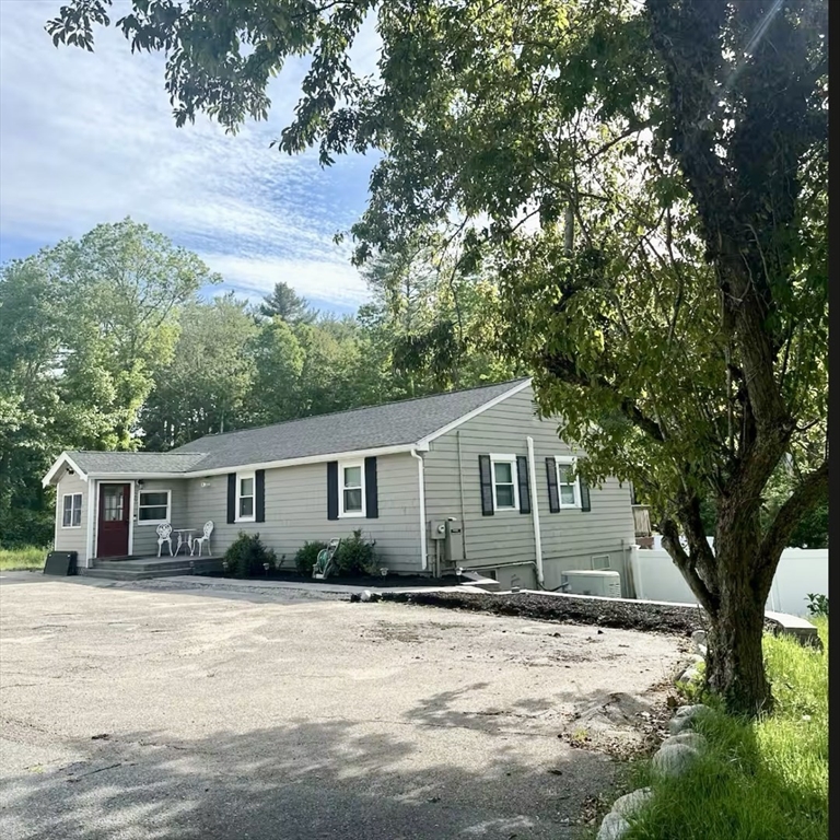 29 Fresh Pond Cir, Plymouth, Massachusetts, 4 Bedrooms Bedrooms, 7 Rooms Rooms,1 BathroomBathrooms,Residential Lease,For Rent,Fresh Pond Cir,73457292