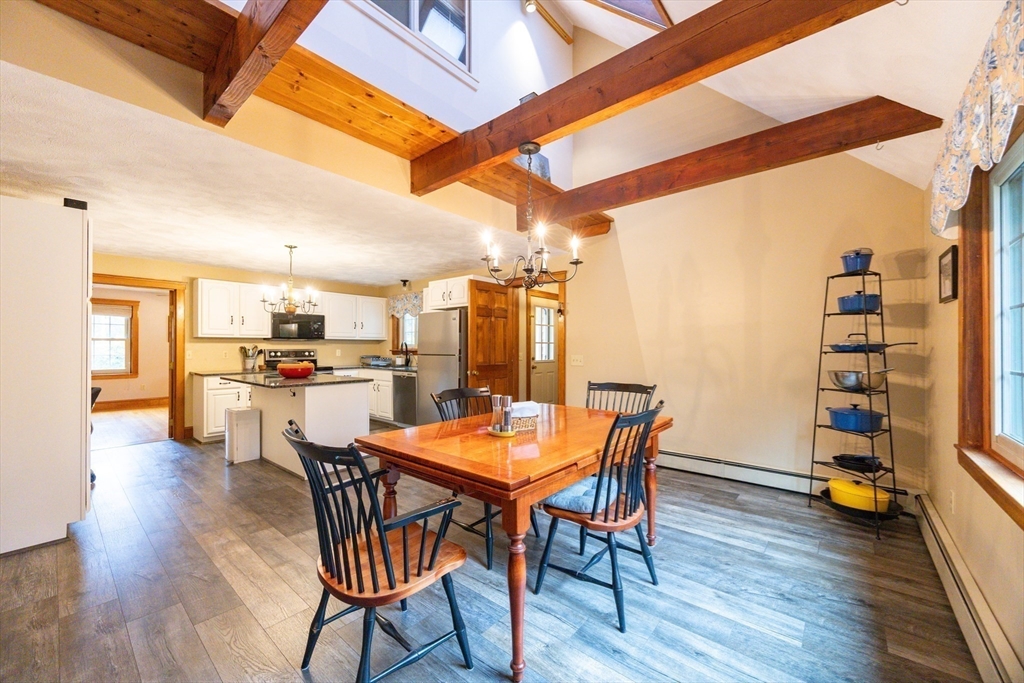 807 Paine Rd, North Attleboro, Massachusetts, 3 Bedrooms Bedrooms, 8 Rooms Rooms,2.5 BathroomsBathrooms,Residential,For Sale,Paine Rd,73453818