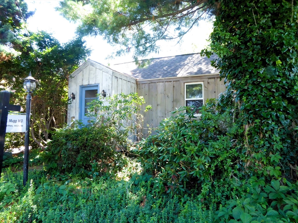 96 Lyman Street, South Hadley, Massachusetts, ,Commercial Sale,For Sale,Lyman Street,73407847