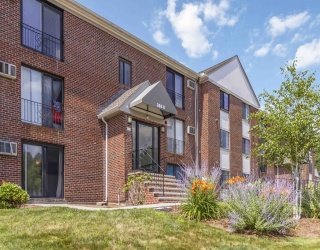 388 Great Rd, Acton, Massachusetts, 2 Bedrooms Bedrooms, 5 Rooms Rooms,1 BathroomBathrooms,Residential,For Sale,Great Rd,73459884