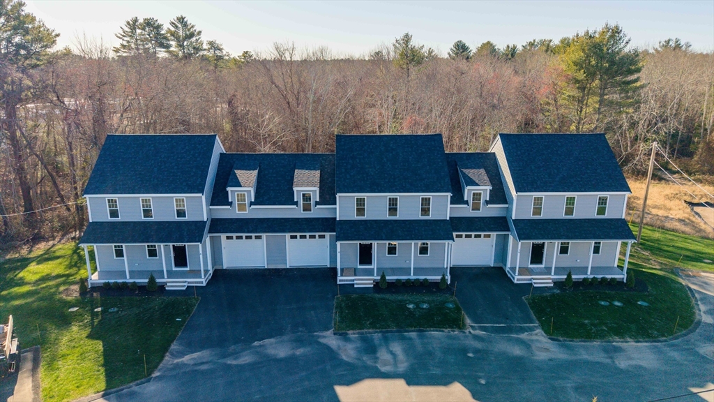 10 Waterman Way, Middleboro, Massachusetts, 3 Bedrooms Bedrooms, 5 Rooms Rooms,2.5 BathroomsBathrooms,Residential Lease,For Rent,Waterman Way,73414161