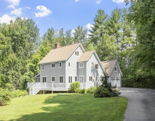 160 Stearns Street, Carlisle, Massachusetts, 4 Bedrooms Bedrooms, 9 Rooms Rooms,3 BathroomsBathrooms,Residential,For Sale,Stearns Street,73408308